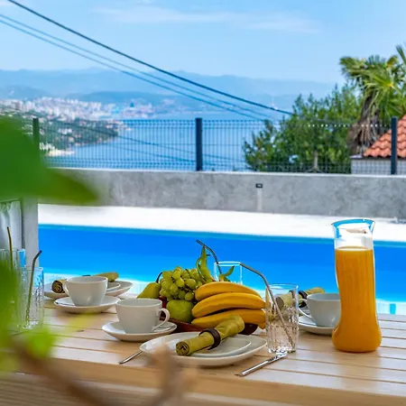 Vistas - Luxury